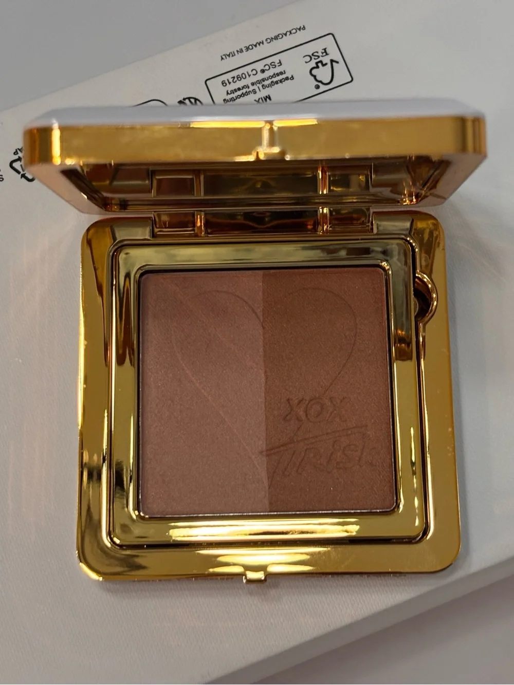 Trish McEvoy dual bronzer